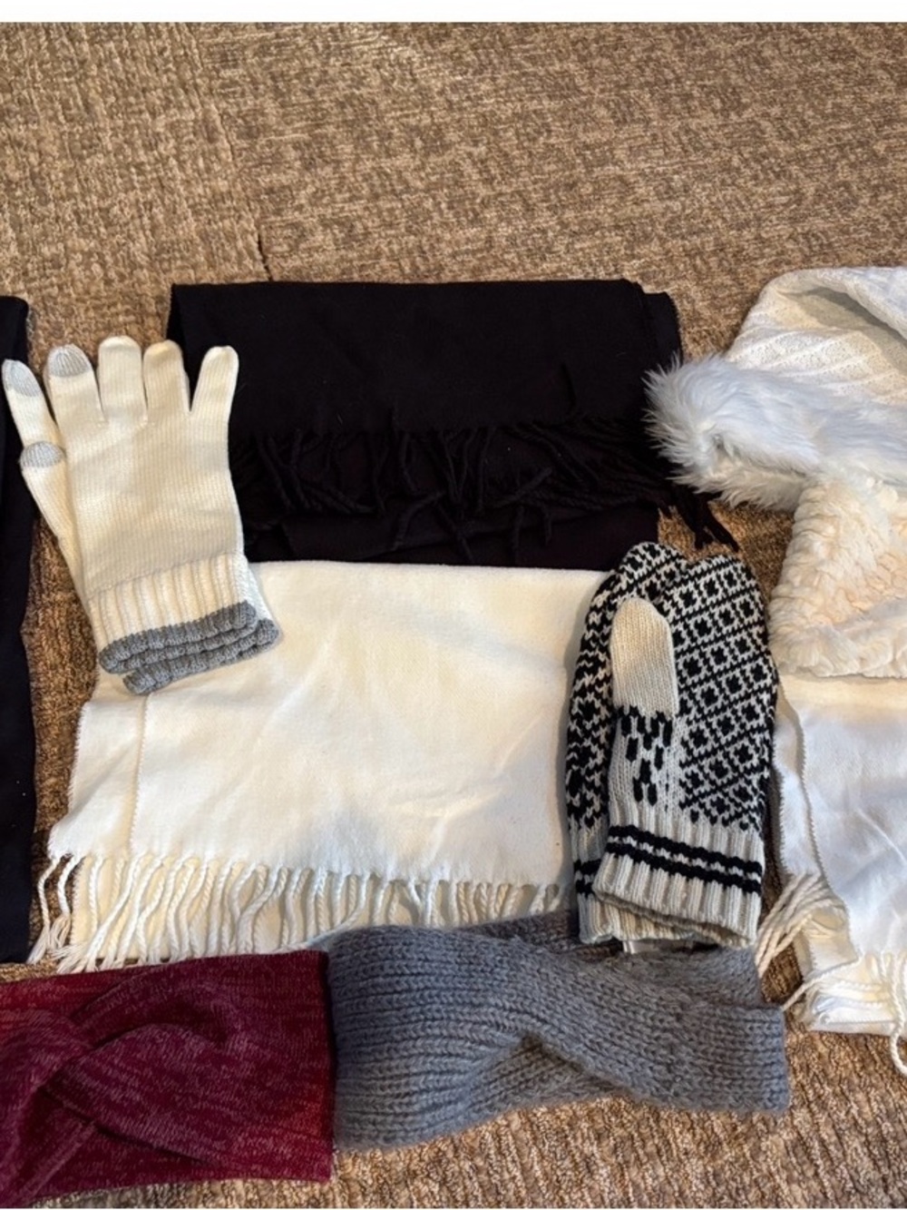 LIKE New Winter Gloves, Scarves and Headbands